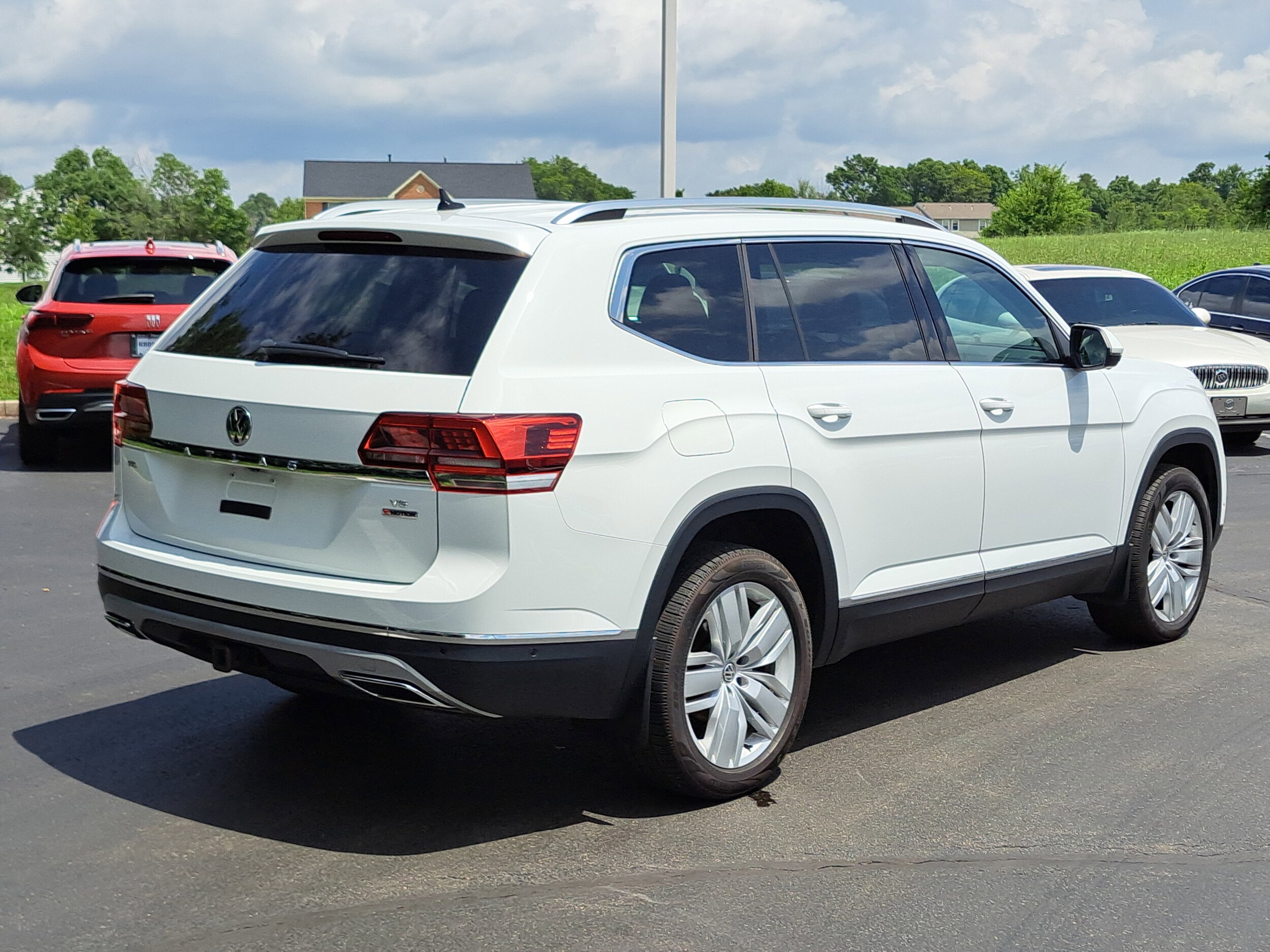 2018 Volkswagen Atlas V6 SEL Premium photo 4