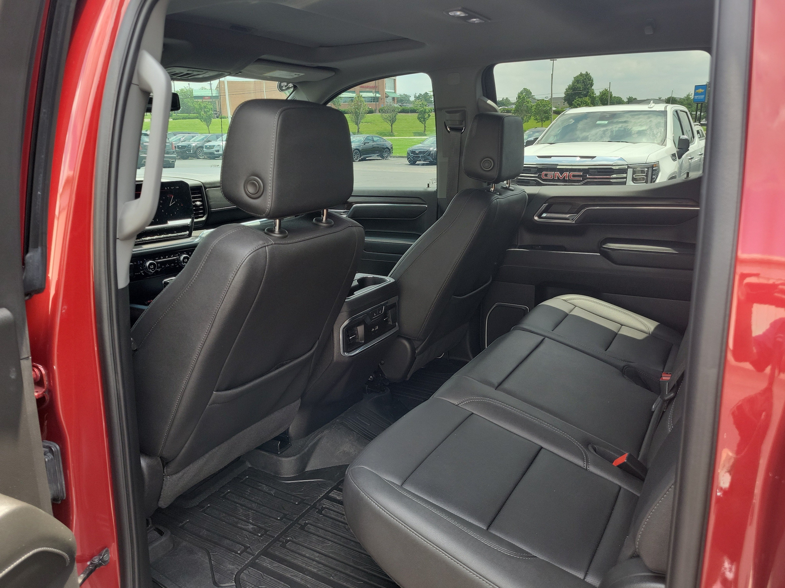 Photo 11