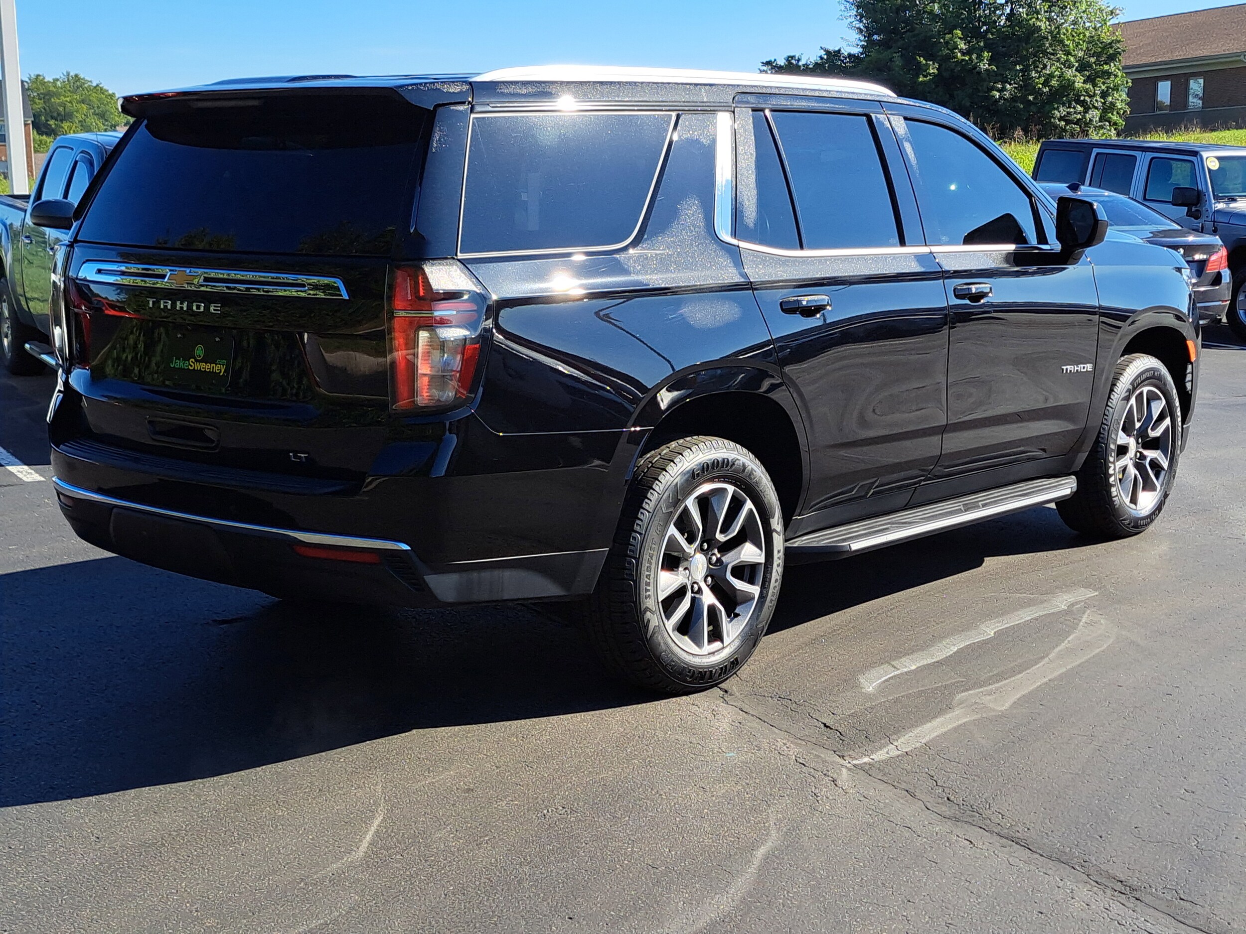 2021 Chevrolet Tahoe LT photo 4