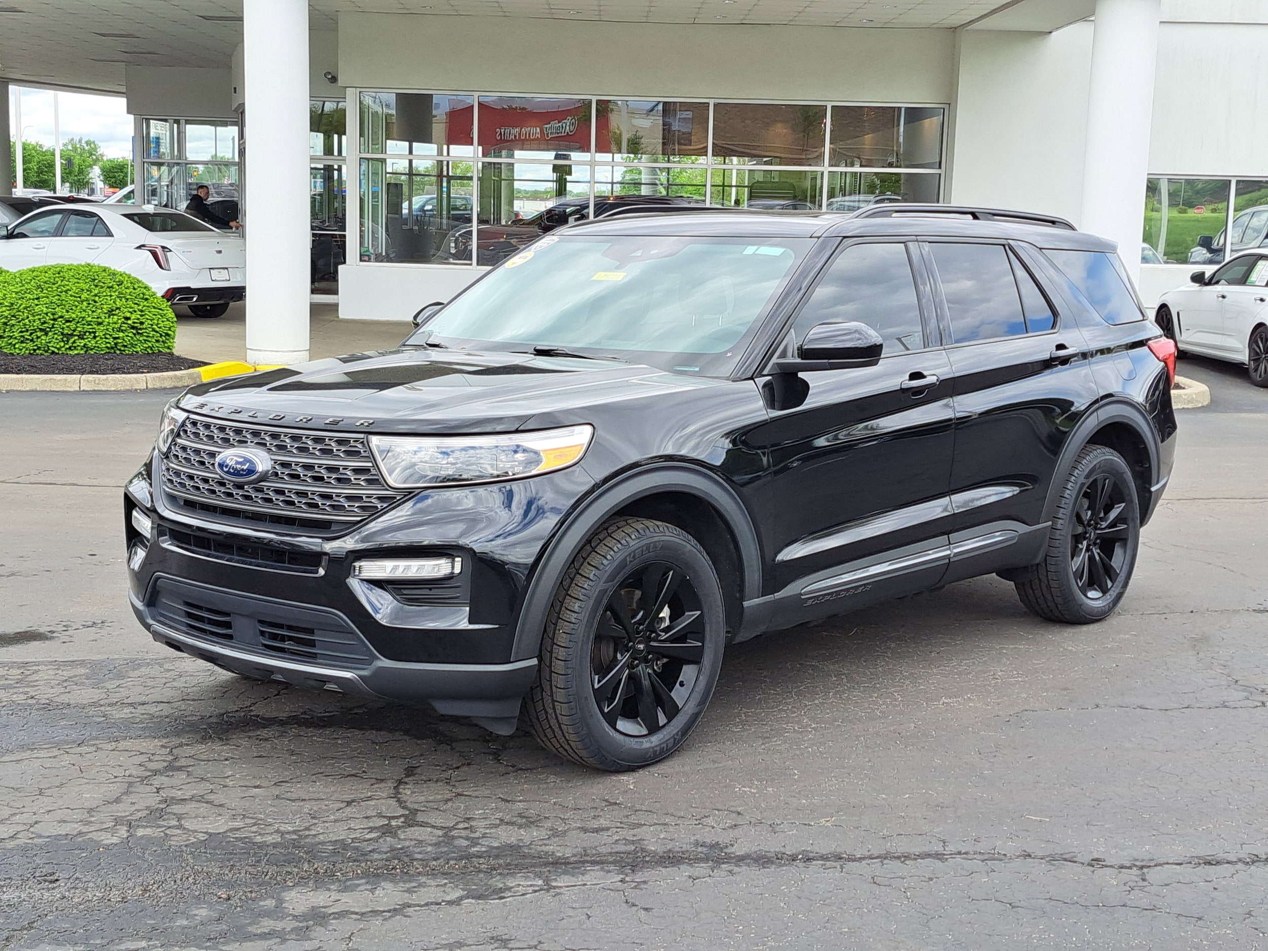 Used 2022 Ford Explorer XLT with VIN 1FMSK8DH9NGC10124 for sale in Lebanon, OH