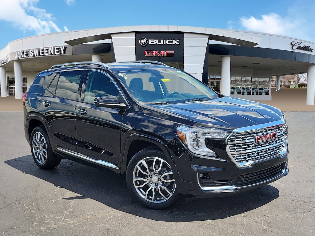 Used 2024 GMC Terrain Denali SUV