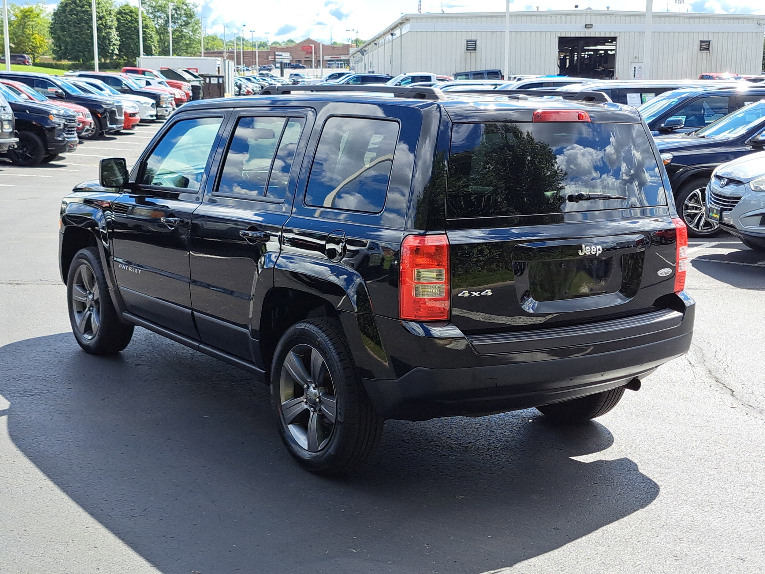 2015 Jeep Patriot High Altitude Altitude Edition photo 3