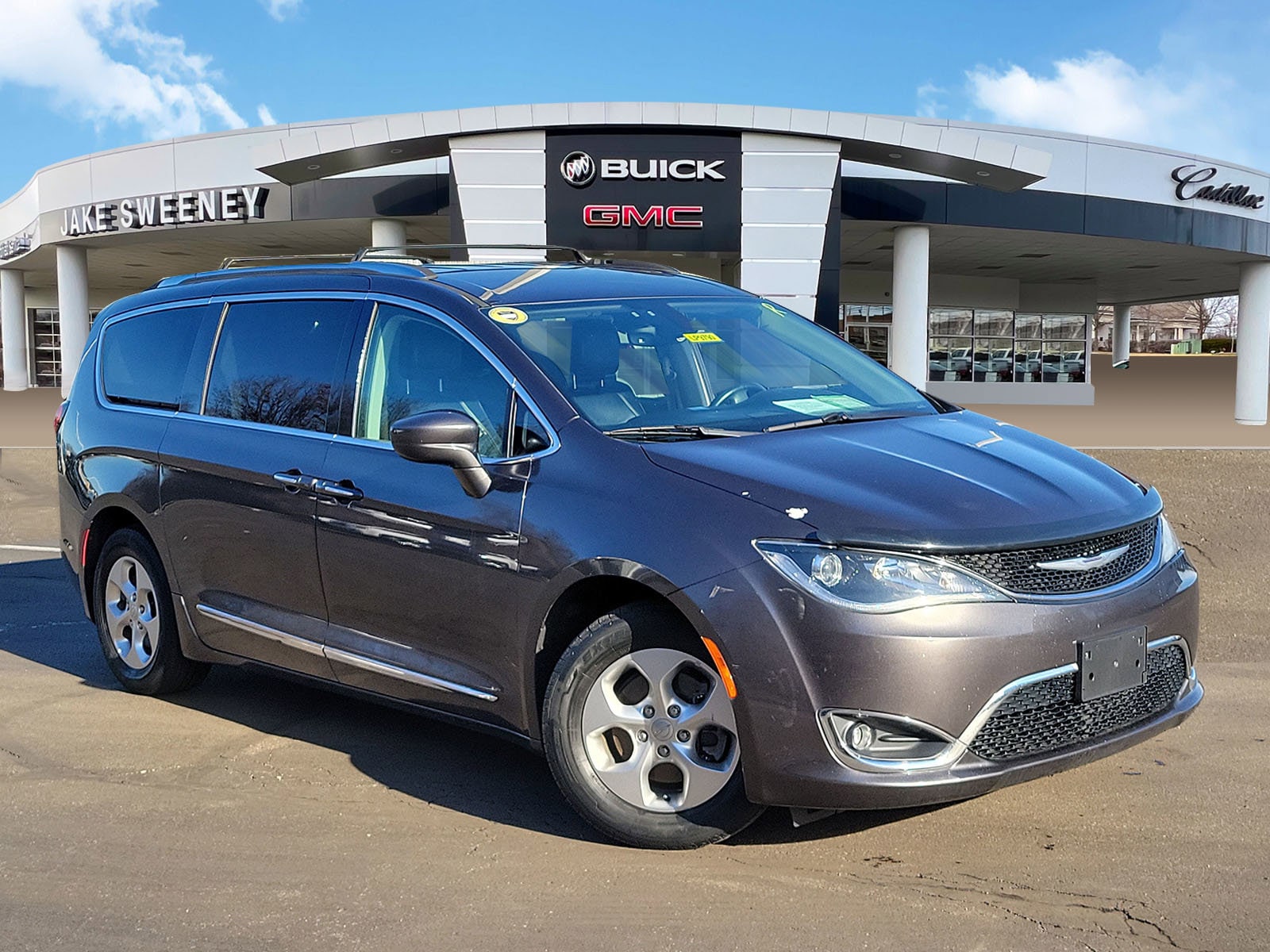 2017 Chrysler Pacifica Touring L Plus's photo