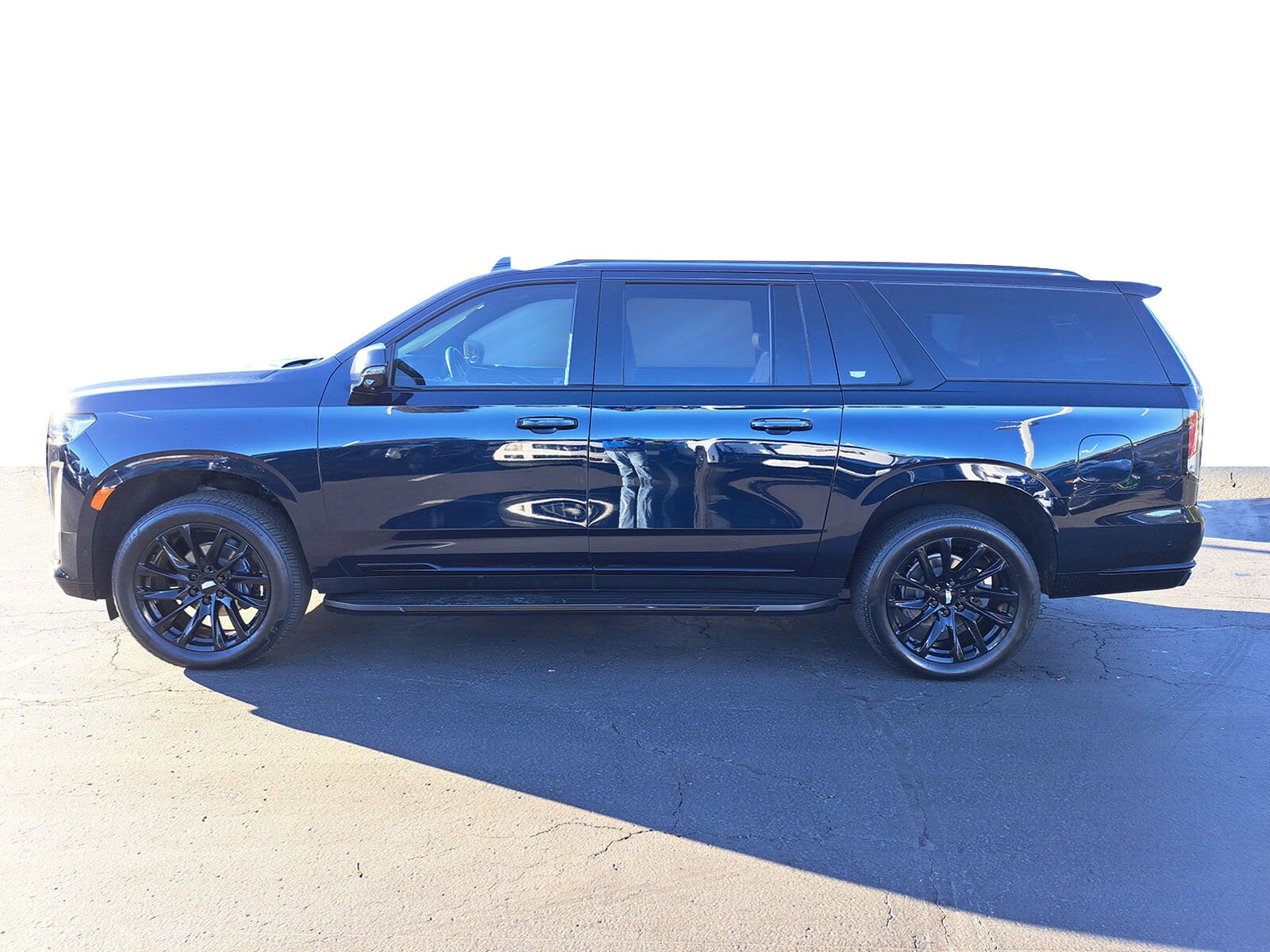 2024 Cadillac Escalade ESV Sport photo 2