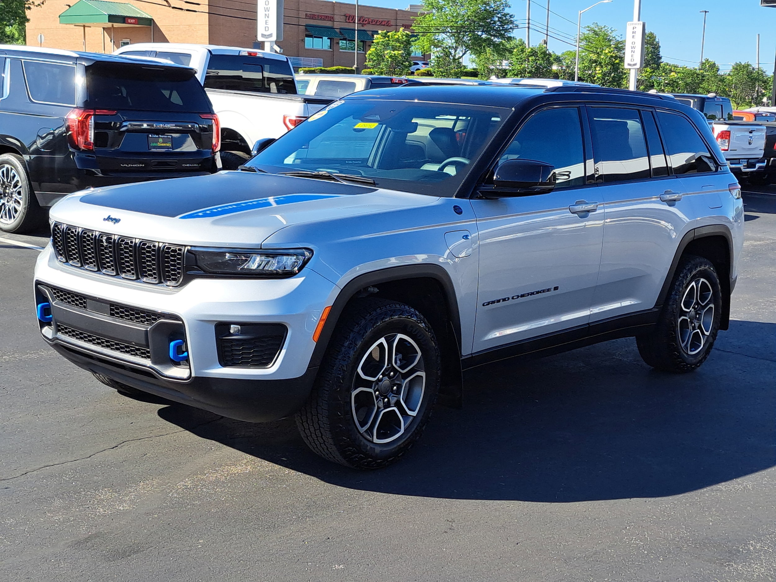Used 2022 Jeep Grand Cherokee Trailhawk 4xe with VIN 1C4RJYC69N8721350 for sale in Lebanon, OH