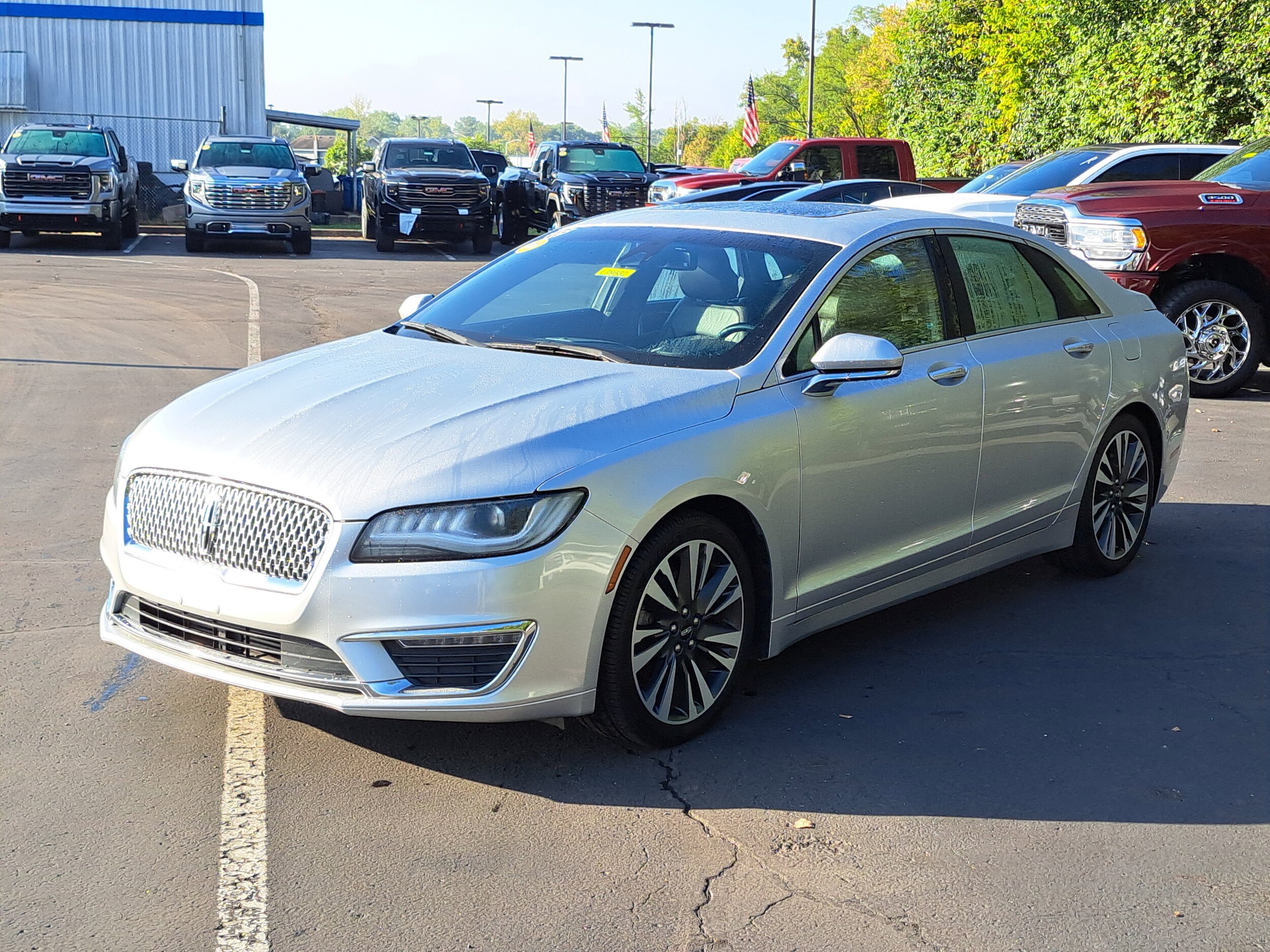 2017 Lincoln MKZ Reserve photo 2