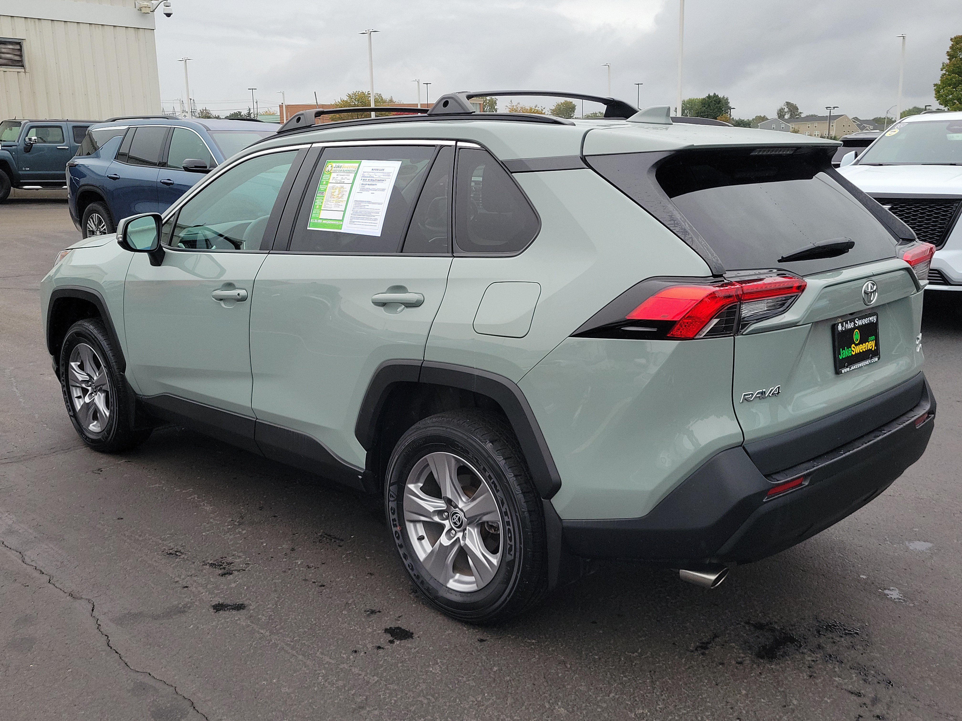 Used 2022 Toyota RAV4 XLE SUV