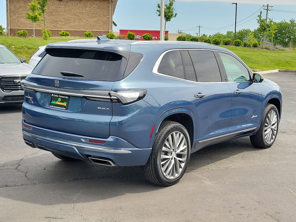 Used 2025 Buick Enclave Avenir SUV
