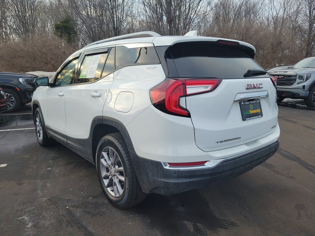 Used 2024 GMC Terrain SLT SUV
