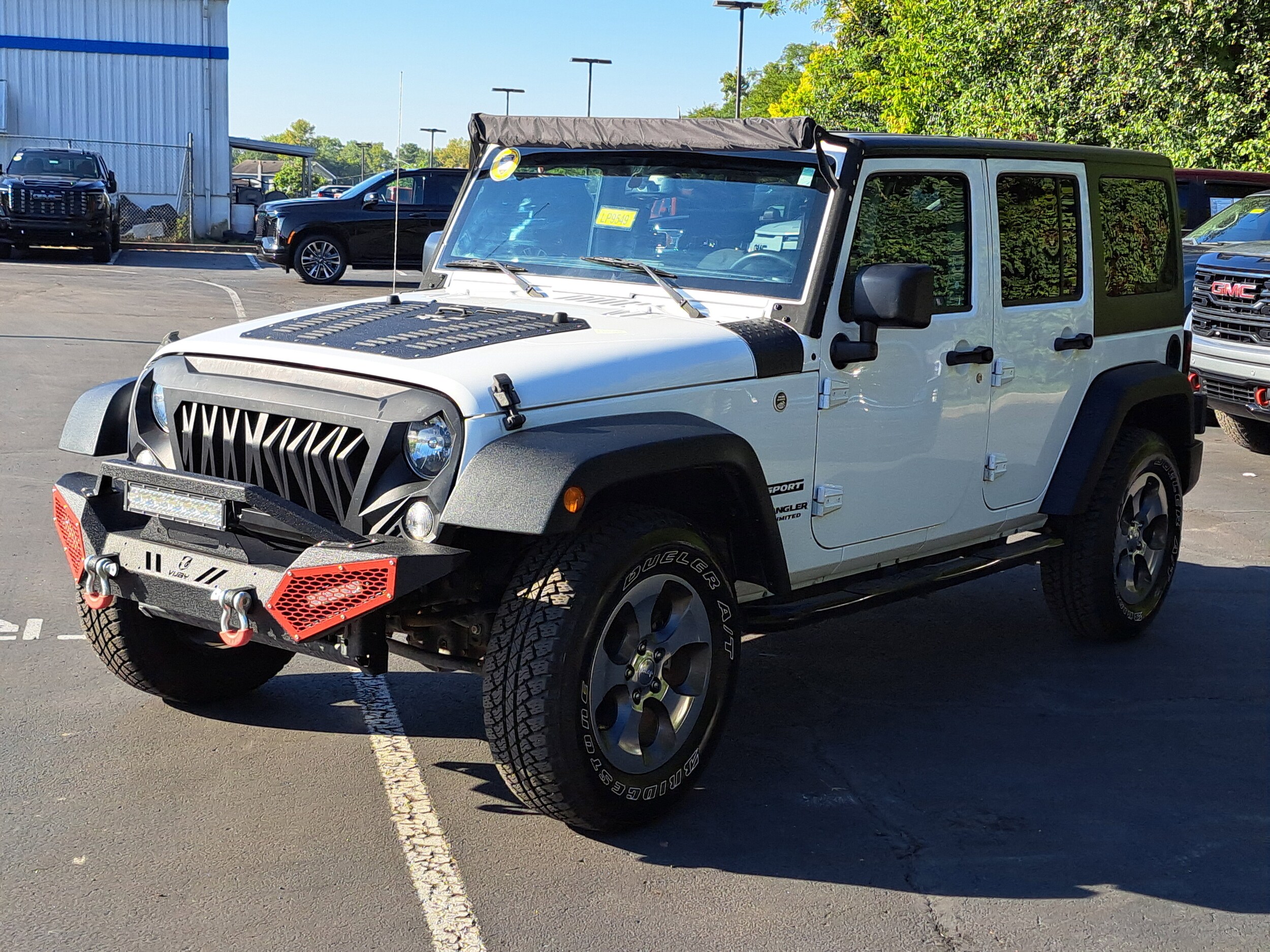 2017 Jeep Wrangler Unlimited Sport photo 2
