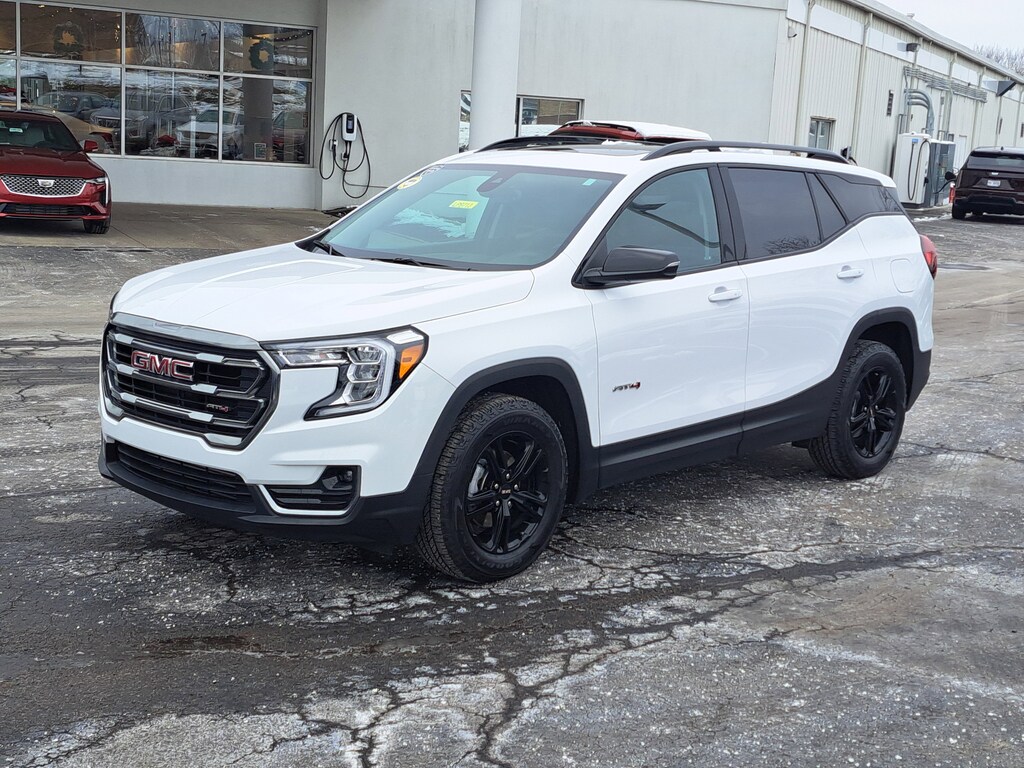 Used 2023 GMC Terrain AT4 SUV
