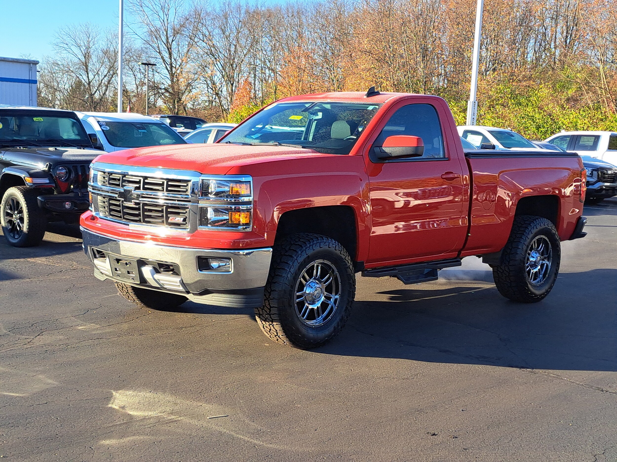 2015 Chevrolet Silverado 1500 LT photo 2