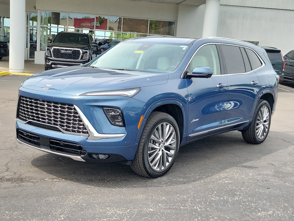 Used 2025 Buick Enclave Avenir SUV