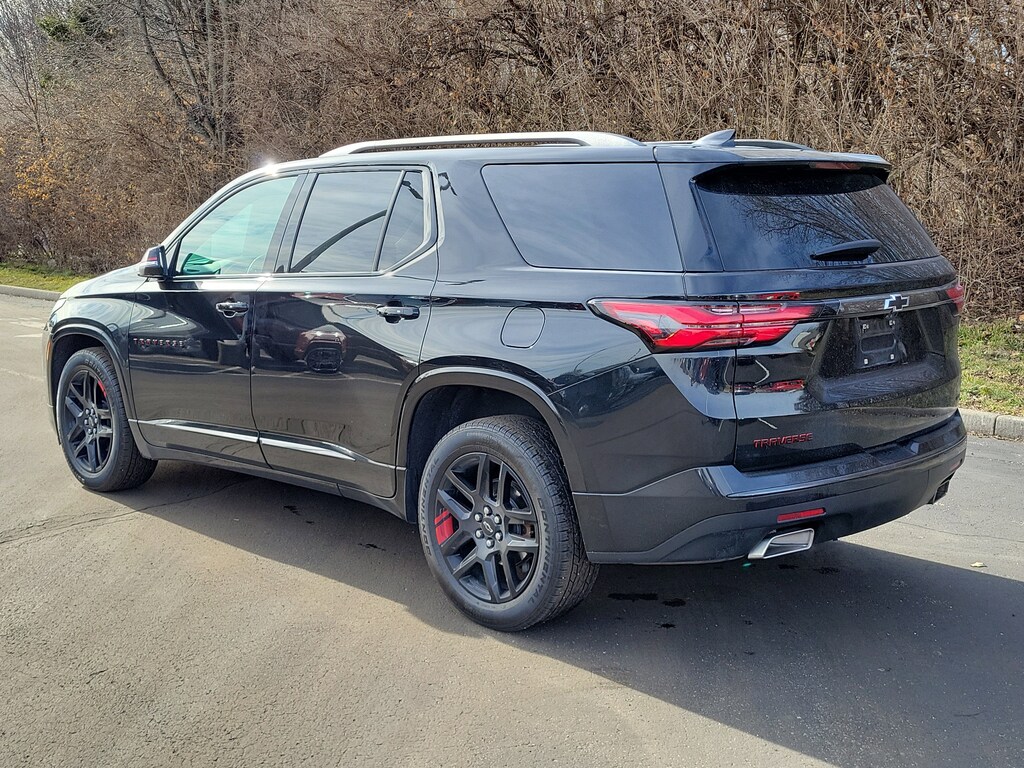 Used 2023 Chevrolet Traverse Premier SUV