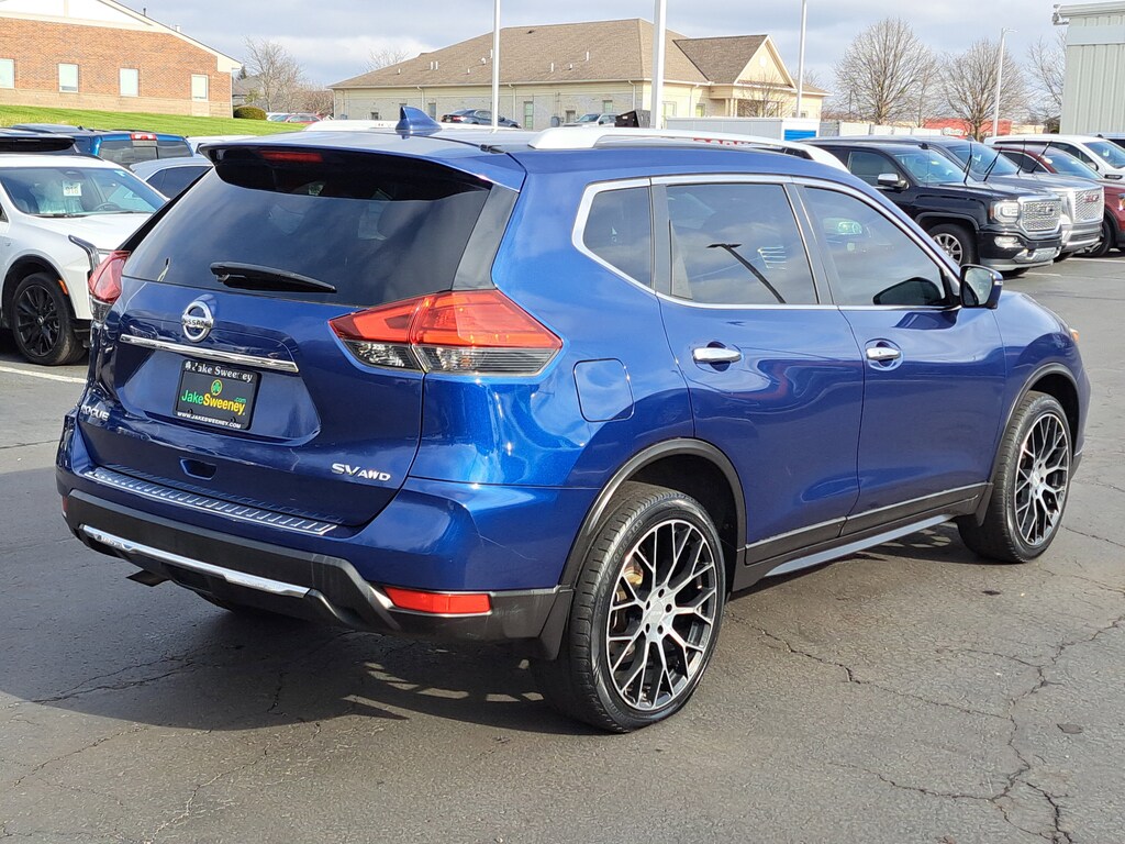 Used 2017 Nissan Rogue SV