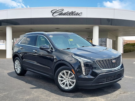 2023 CADILLAC XT4 Luxury SUV
