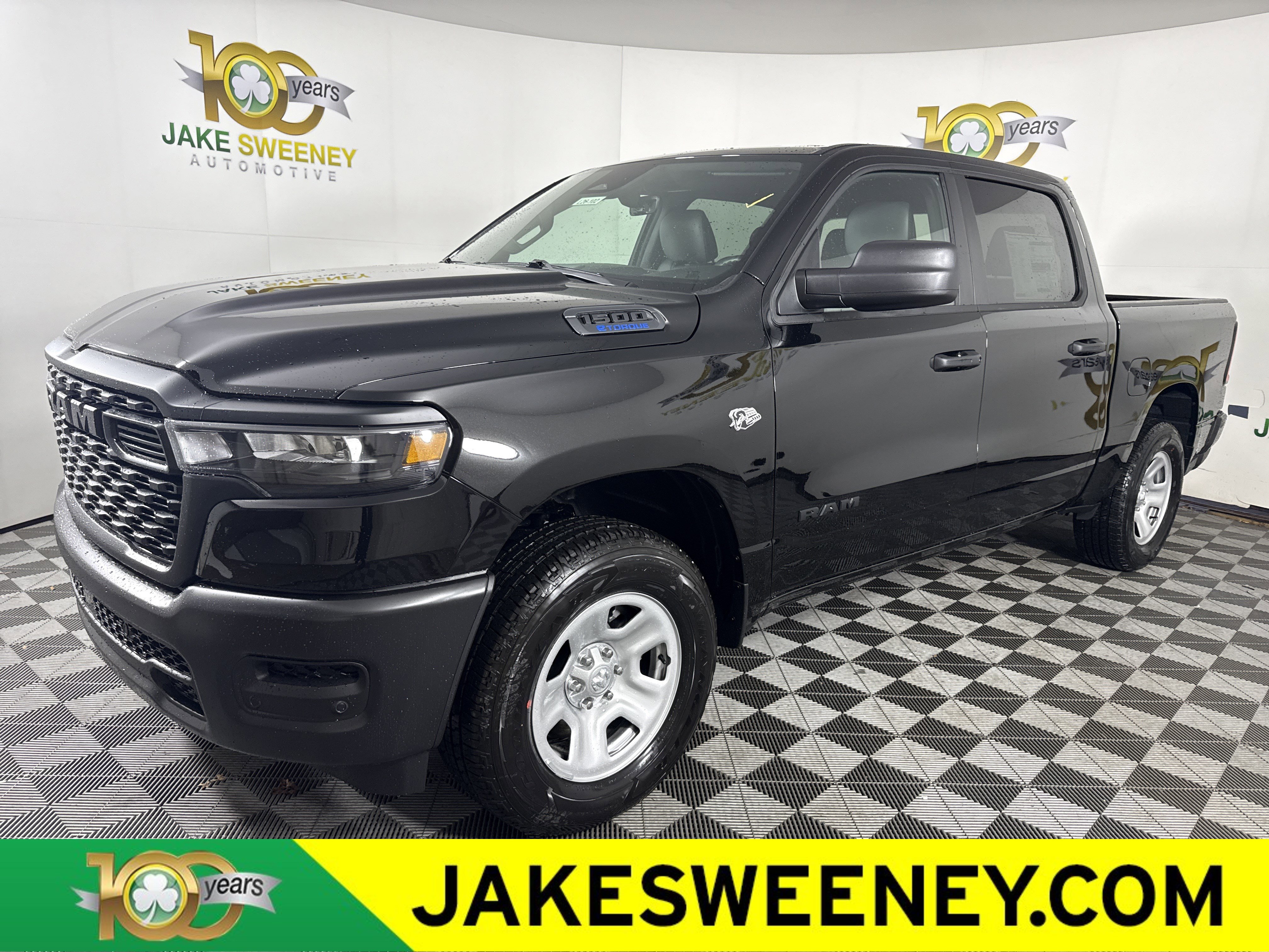 New 2026 Ram 1500 TRADESMAN CREW CAB 4X4 5'7 BOX Pickup
