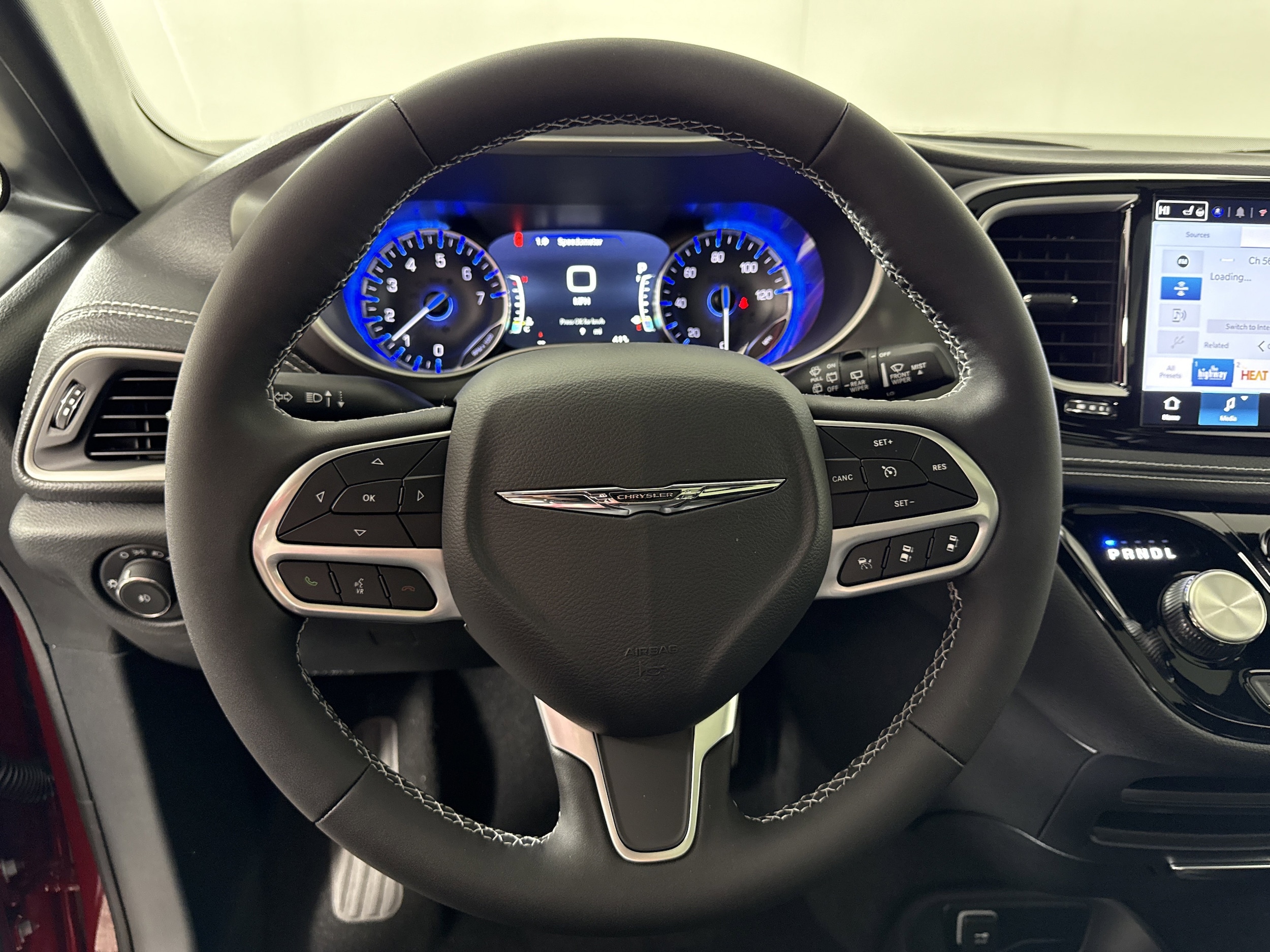 2026 Chrysler Pacifica Select - Photo 16