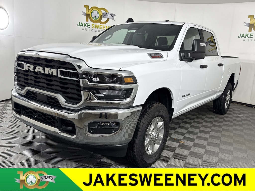 New 2026 Ram 3500 BIG HORN CREW CAB 4X4 6'4 BOX Pickup