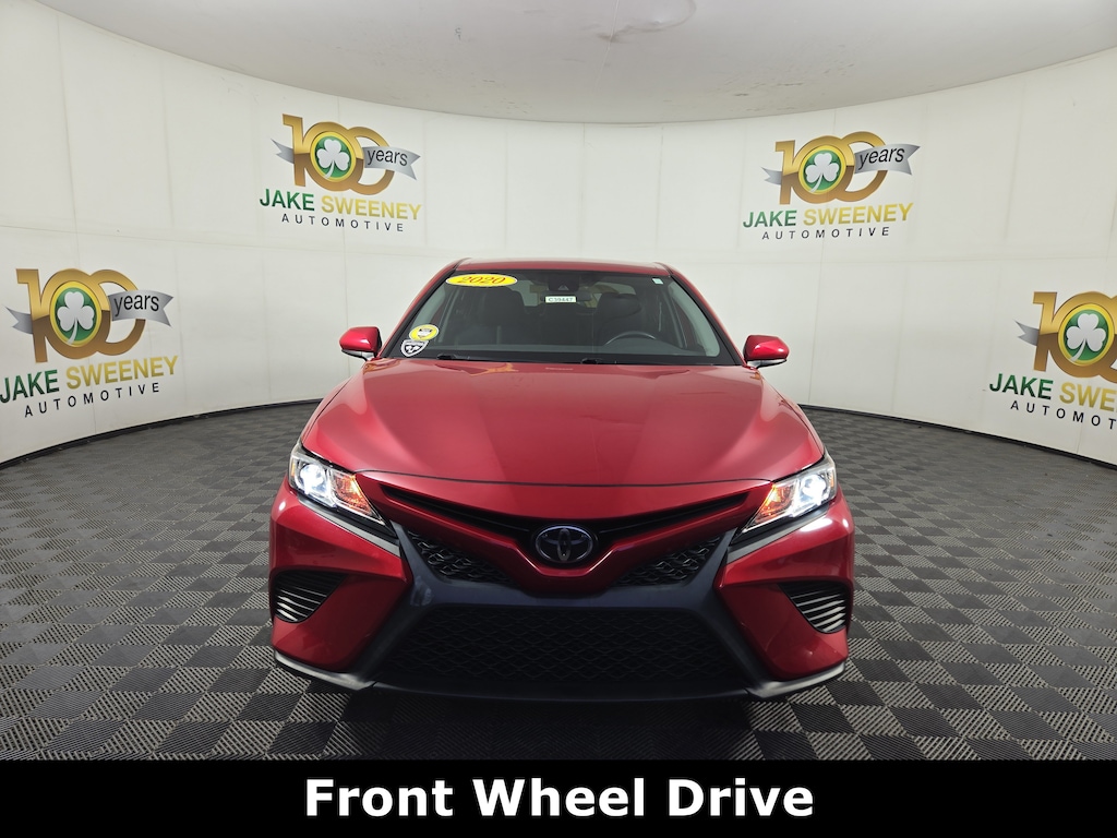 Used 2020 Toyota Camry SE Sedan
