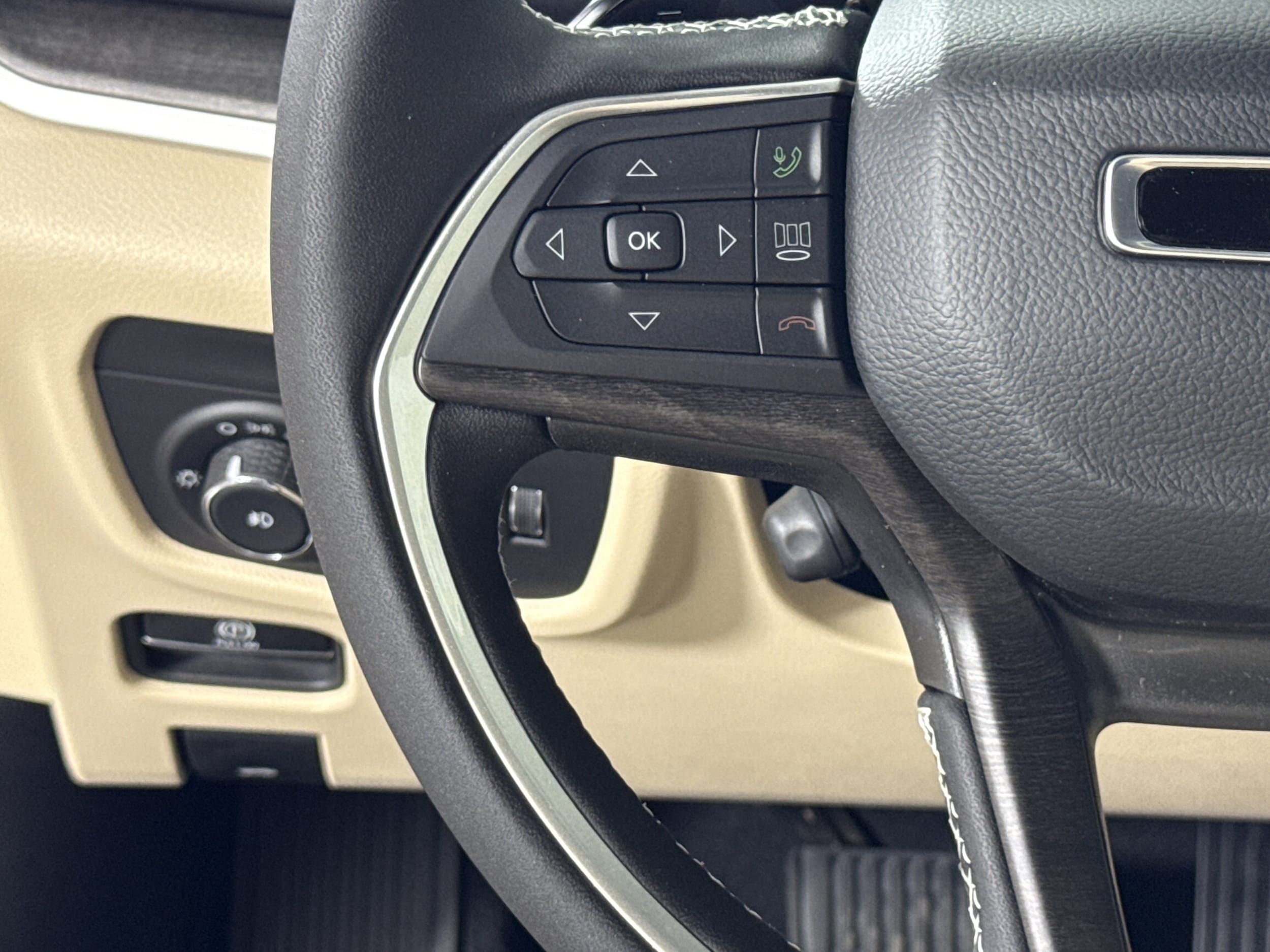 2025 Jeep Grand Cherokee Limited - Photo 17