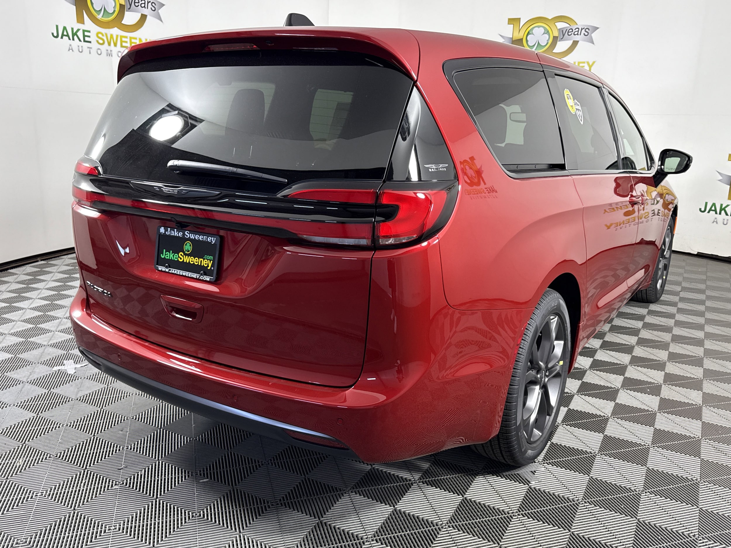 2026 Chrysler Pacifica Select - Photo 10