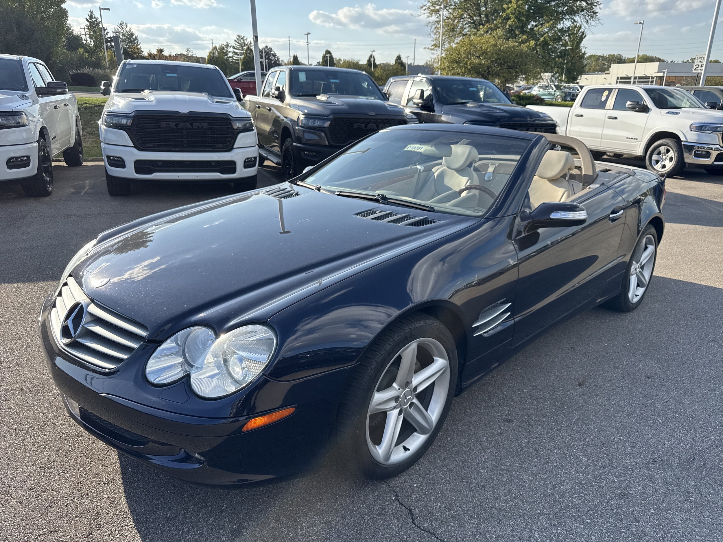 2004 Mercedes Benz SL 500 photo 3