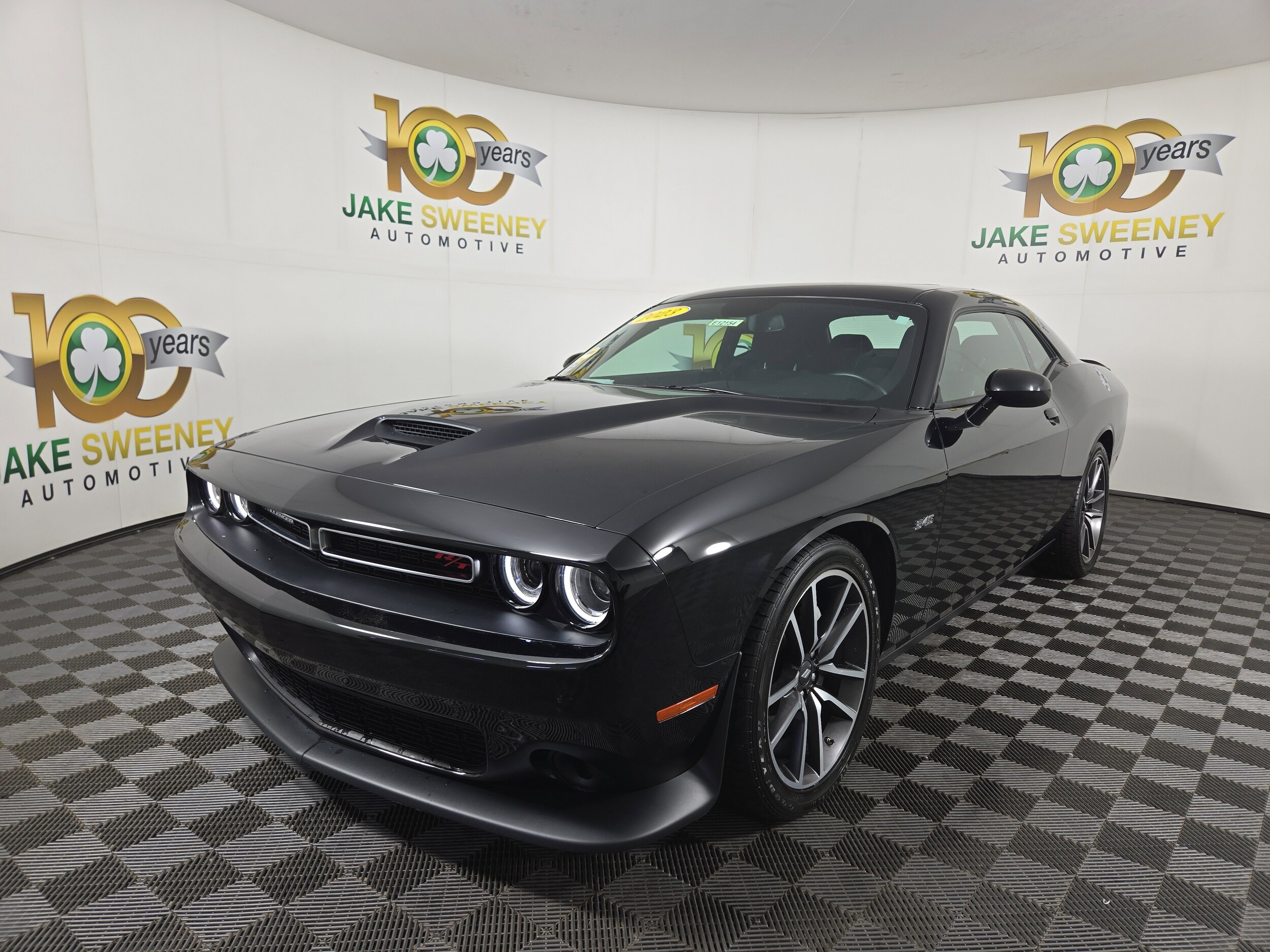 2023 Dodge Challenger R/T photo 2