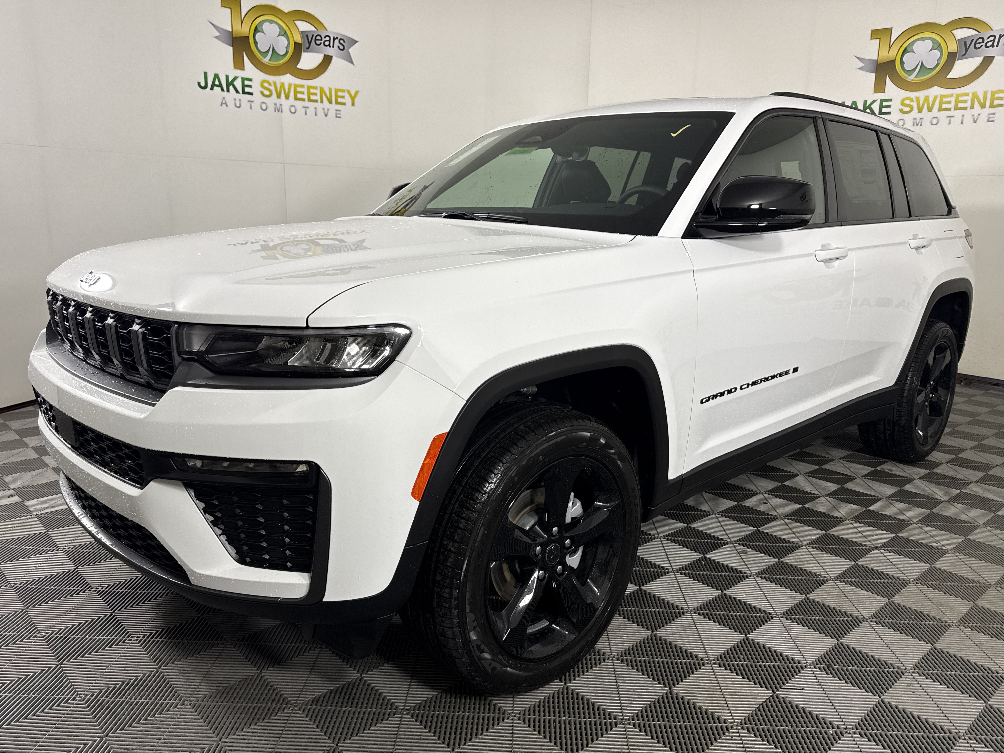 New 2027 Jeep Grand Cherokee LIMITED 4X4 Sport Utility