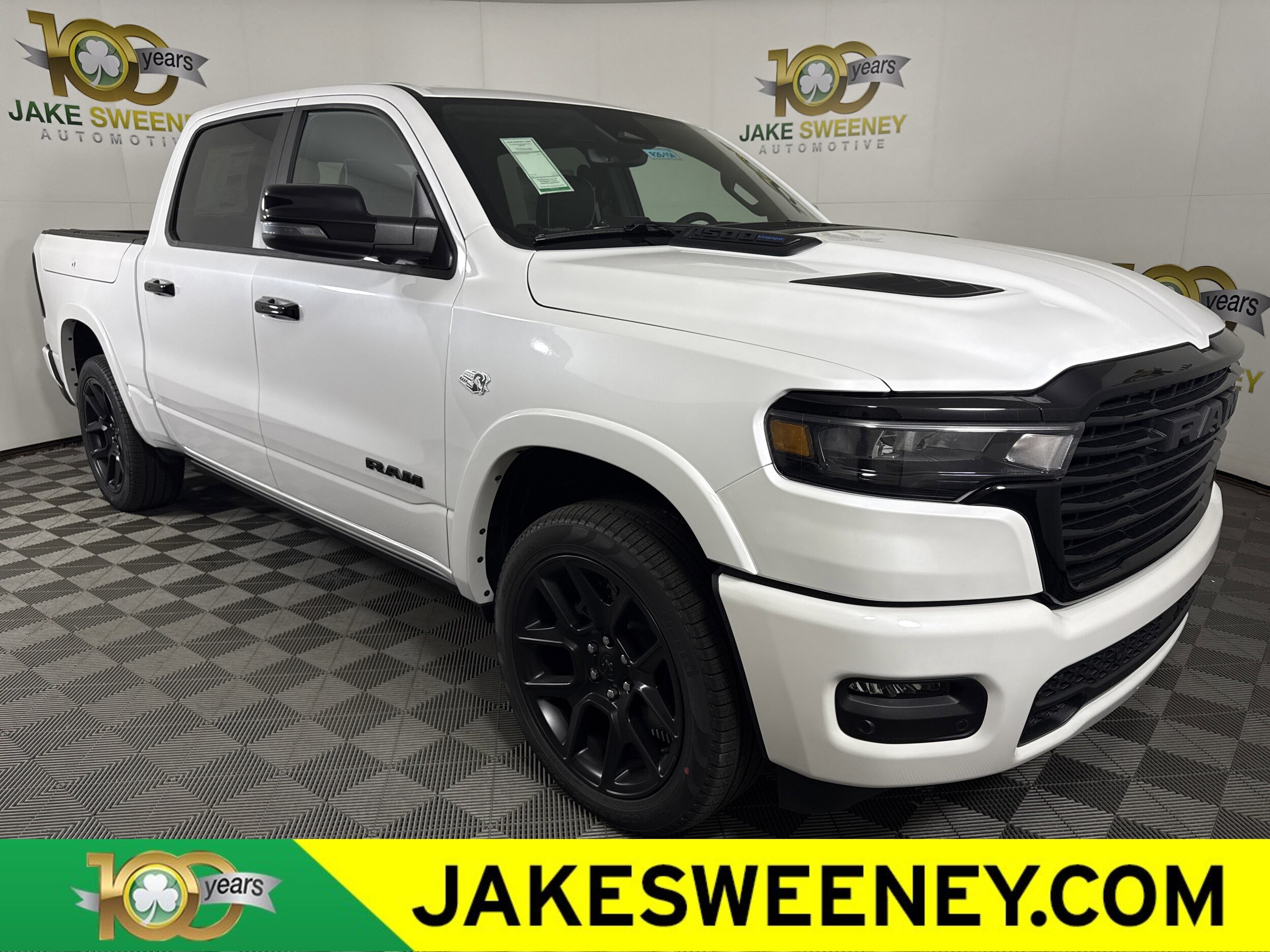 2026 RAM 1500 Laramie 4x4 Crew Cab 5'7's photo