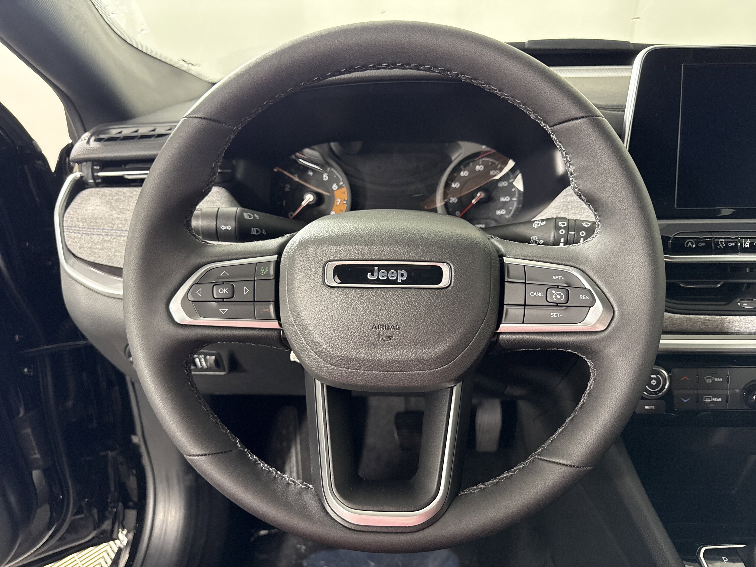 2026 Jeep Compass Latitude - Photo 16