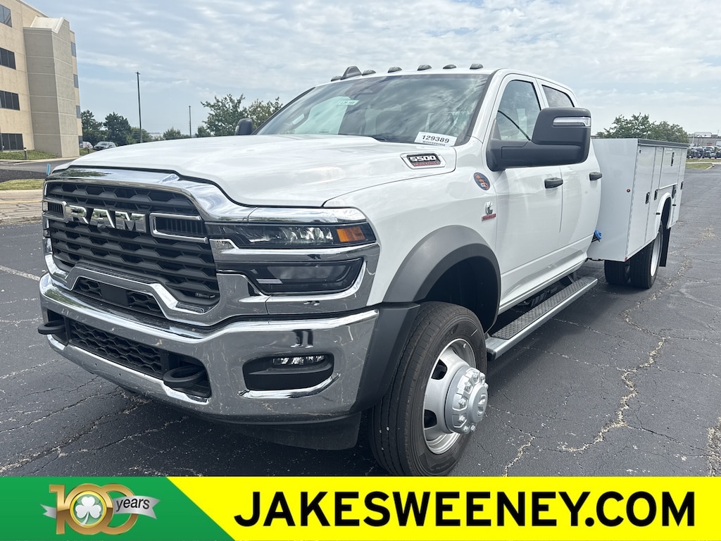 New 2026 Ram 5500 Chassis Cab TRADESMAN CREW 4X4 84' CA Pickup