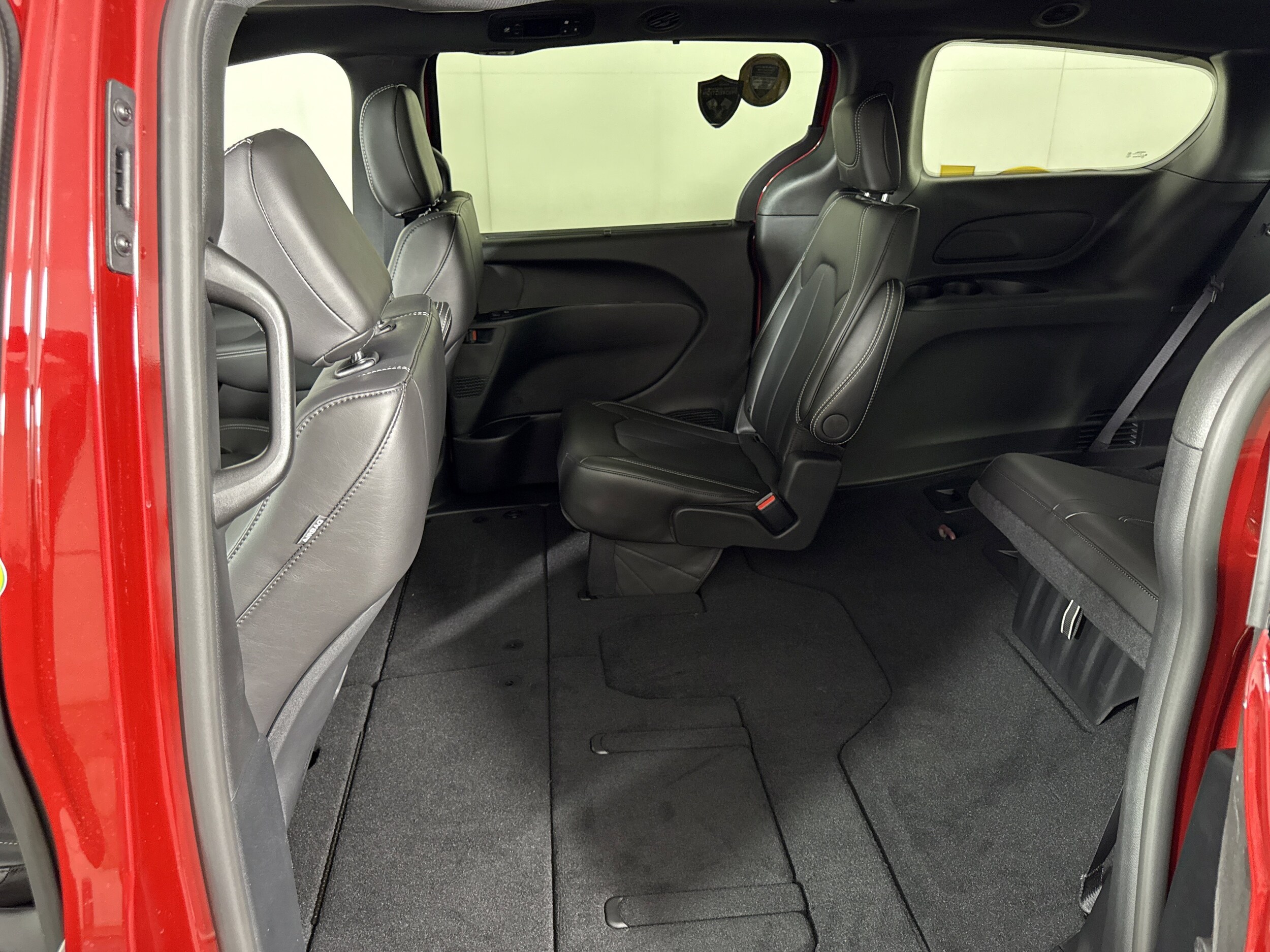 2026 Chrysler Pacifica Select - Photo 14