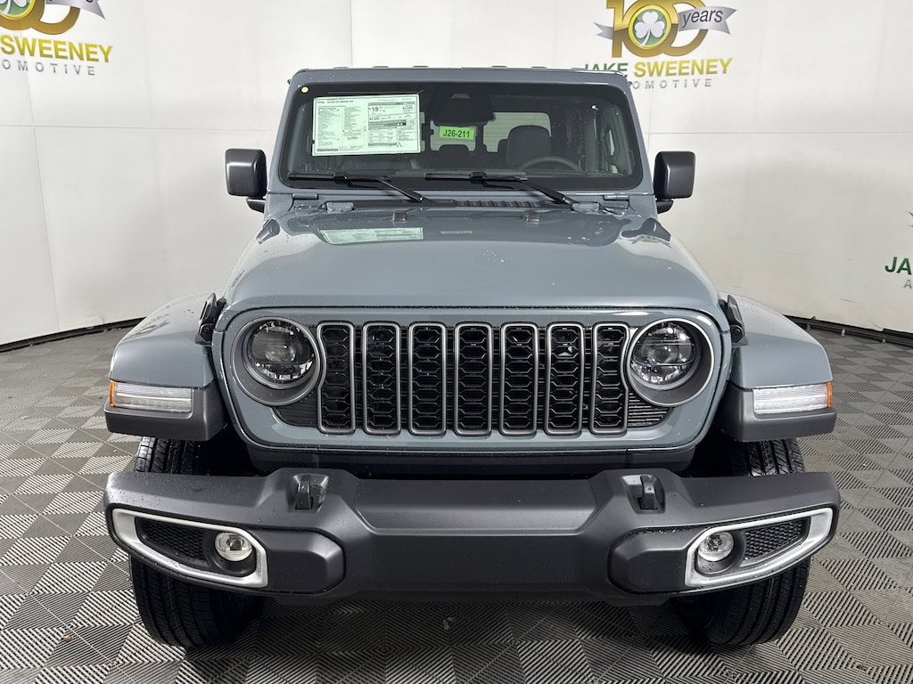 New 2026 Jeep Gladiator SAHARA 4X4 Pickup