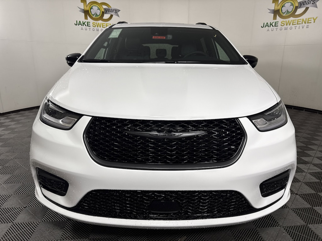 New 2026 Chrysler Pacifica SELECT Passenger Van