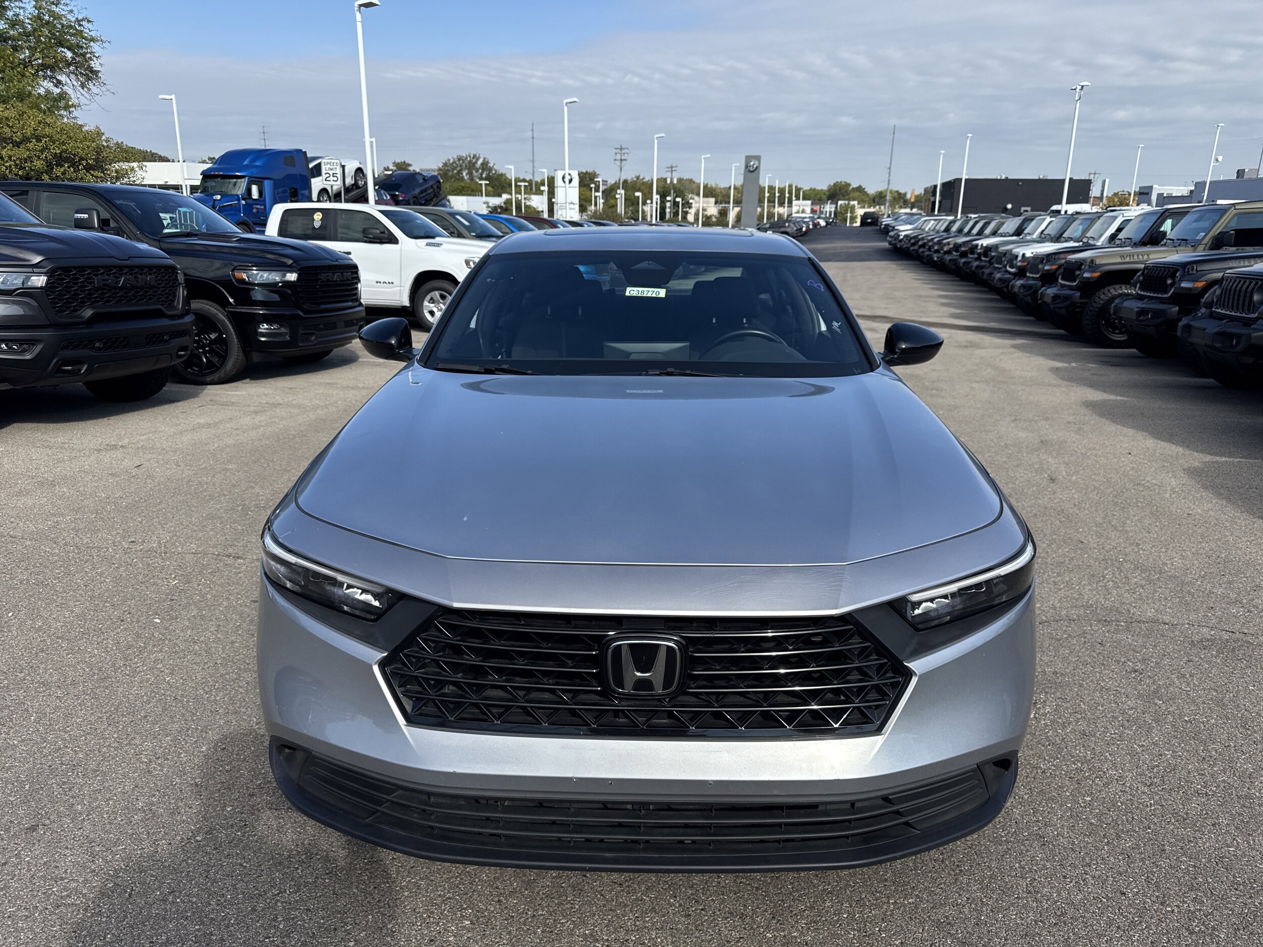 2024 Honda Accord Hybrid Sport photo 2