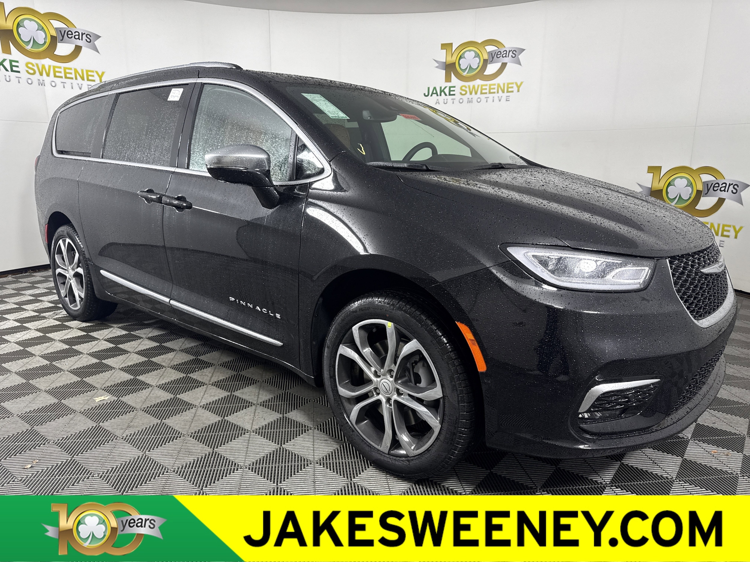 2026 Chrysler Pacifica Pinnacle AWD's photo