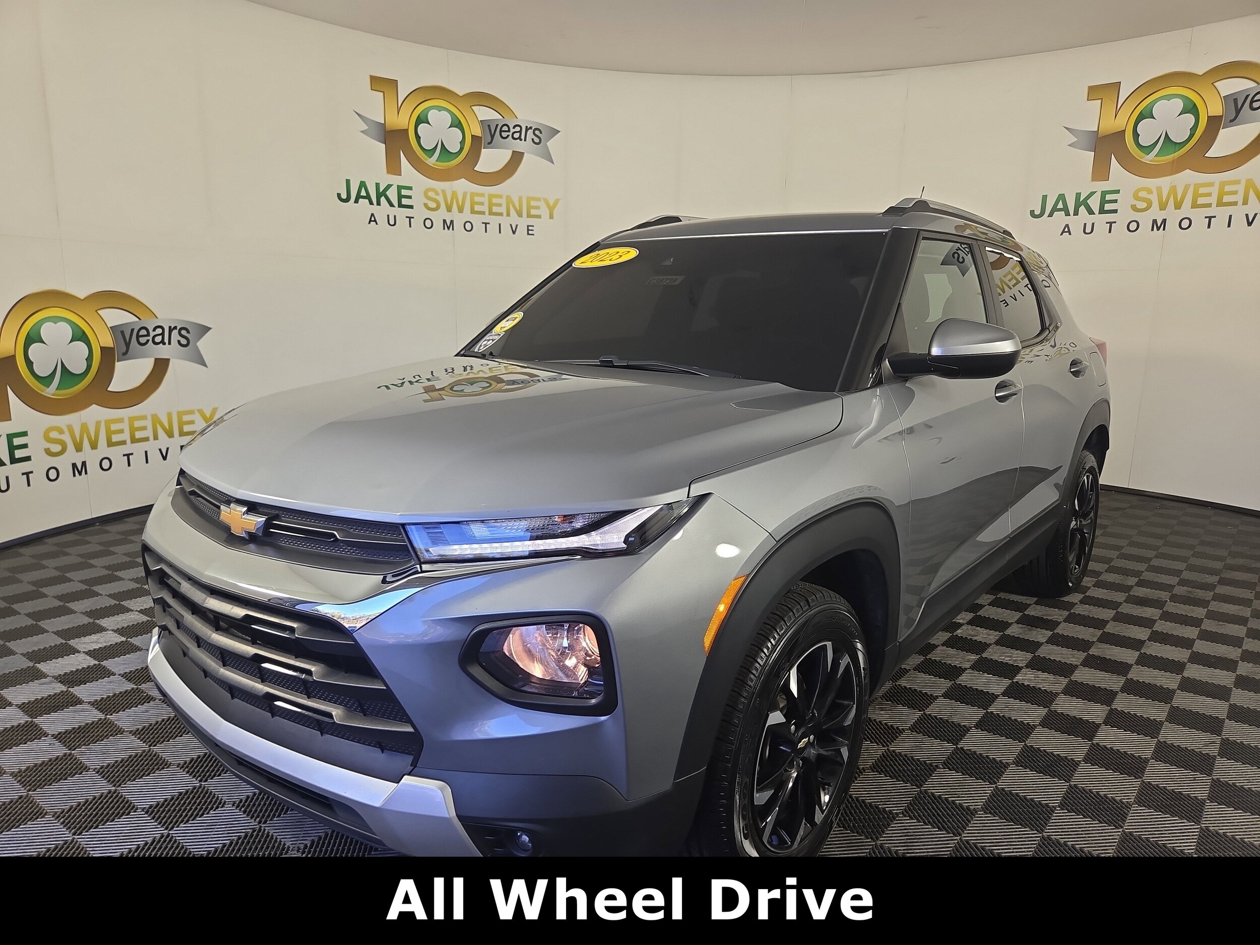 2023 Chevrolet Trailblazer LT photo 2