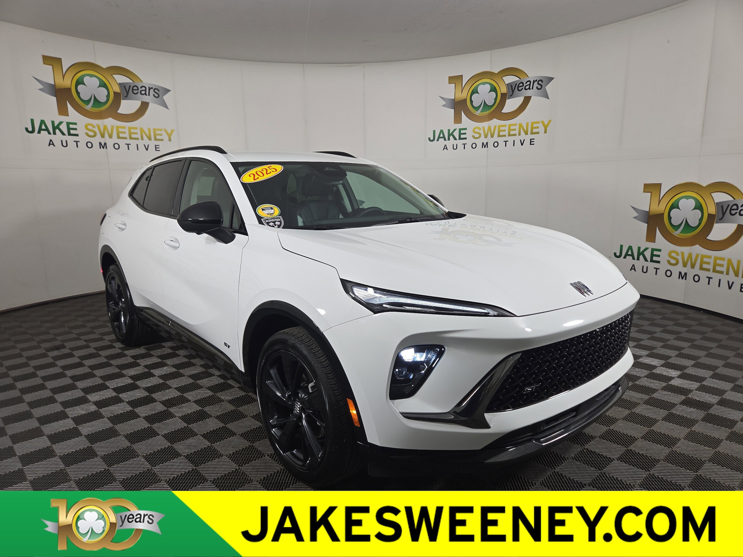 2025 Buick Envision Sport Touring's photo