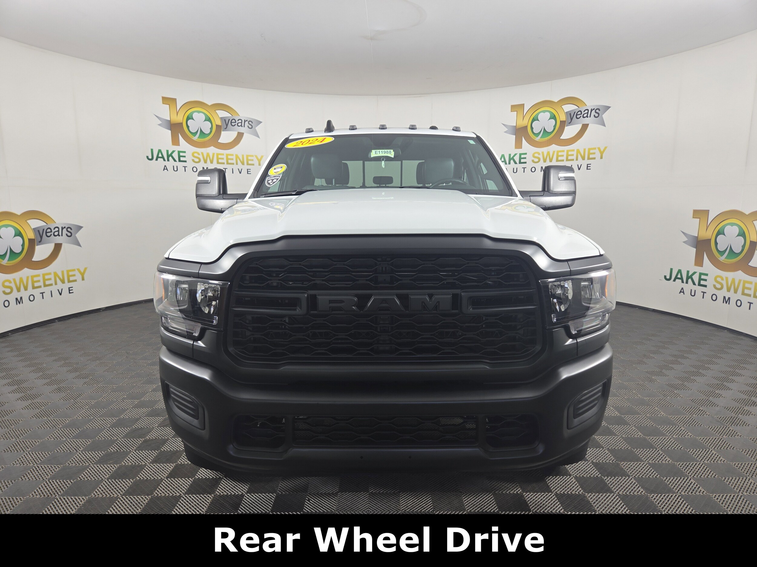 2024 Ram 3500 Tradesman photo 2