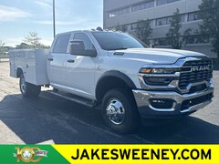 2026 Ram 3500 Chassis Cab TRADESMAN CREW   4X4 60' CA Pickup