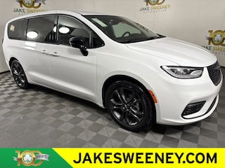 2026 Chrysler Pacifica SELECT Passenger Van for sale in Cincinnati, OH