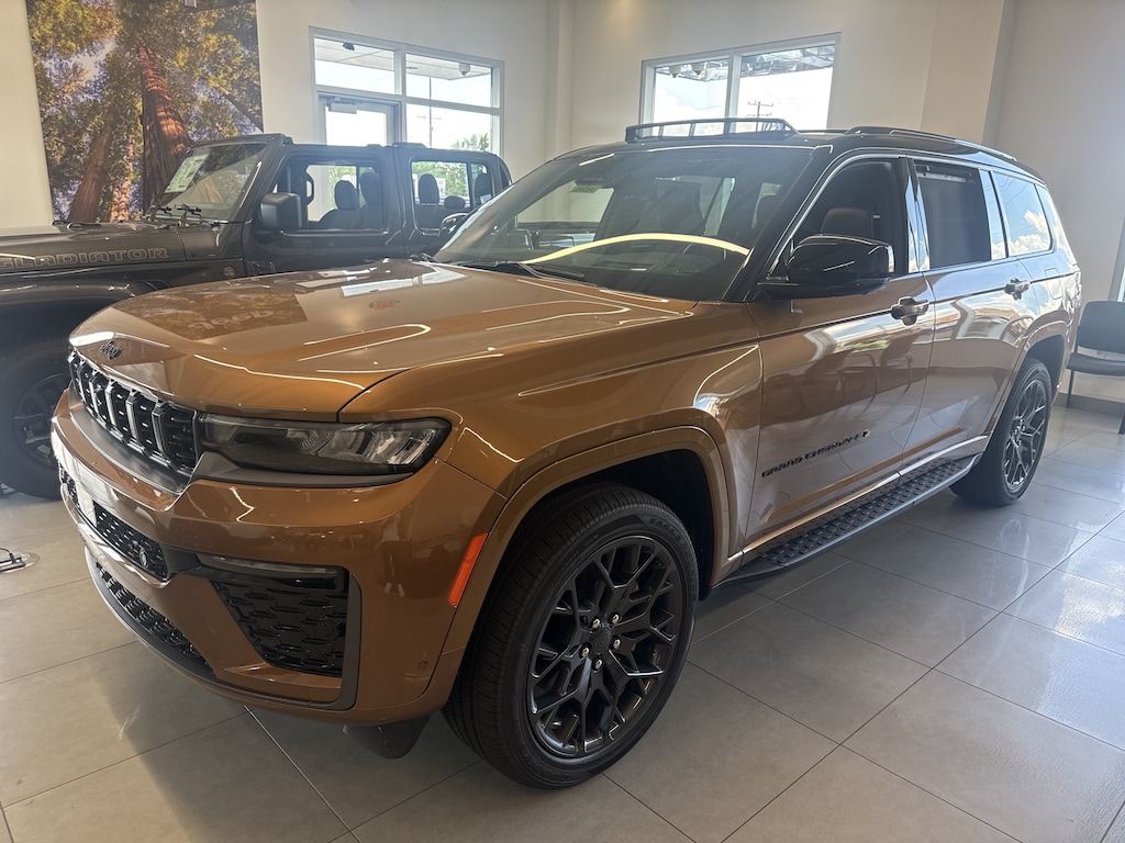 New 2026 Jeep Grand Cherokee L SUMMIT 4X4 Sport Utility