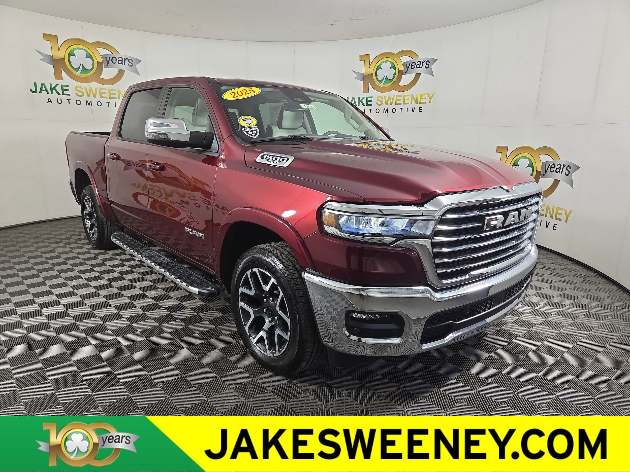 2025 RAM 1500 Laramie 4x4 Crew Cab 5'7's photo