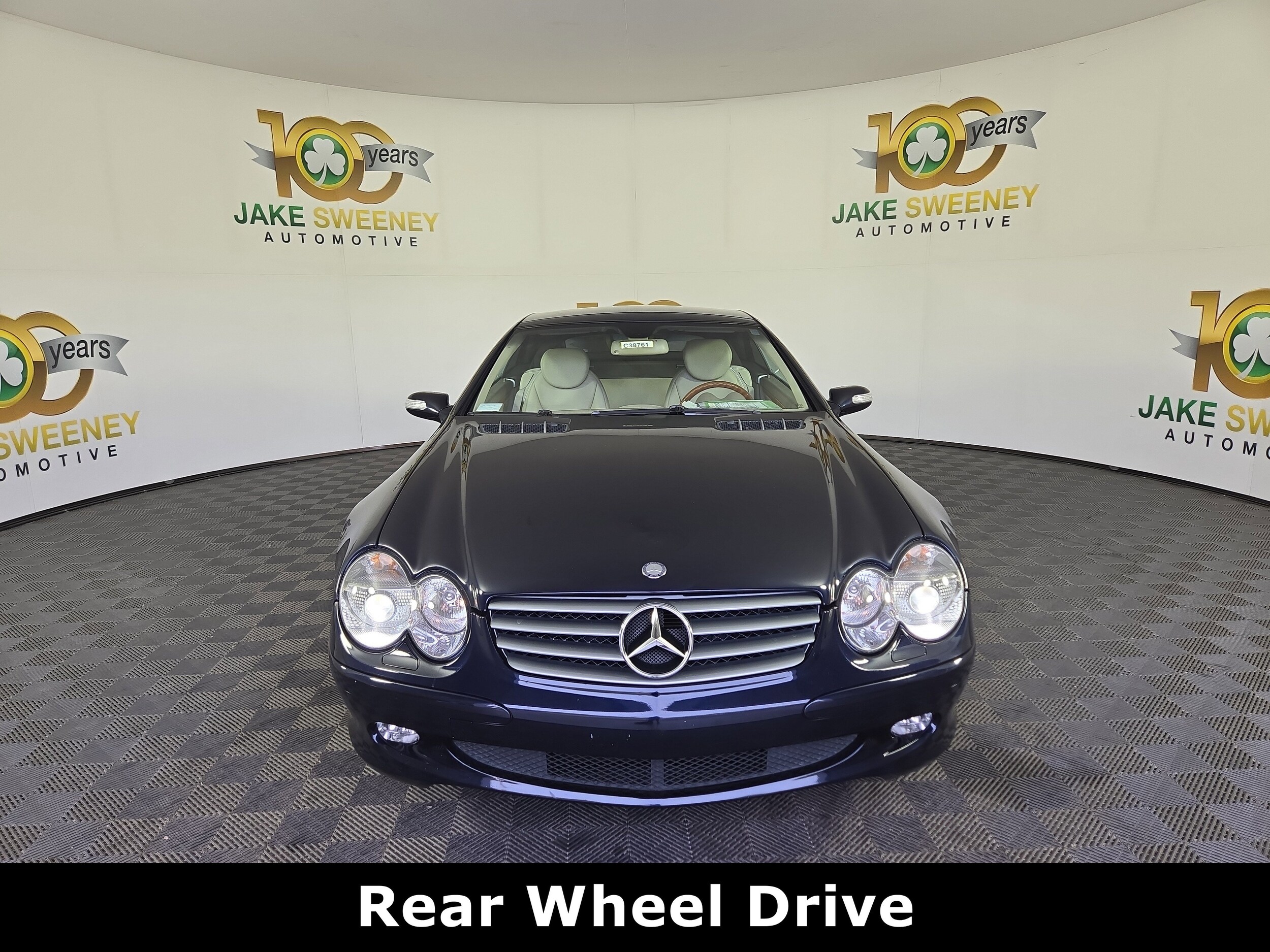 2004 Mercedes Benz SL 500 photo 2