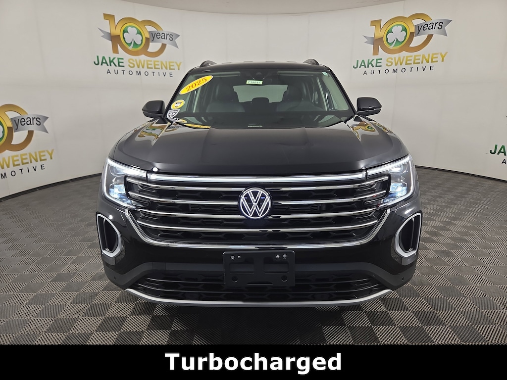 Used 2025 Volkswagen Atlas 2.0T SE with Technology SUV