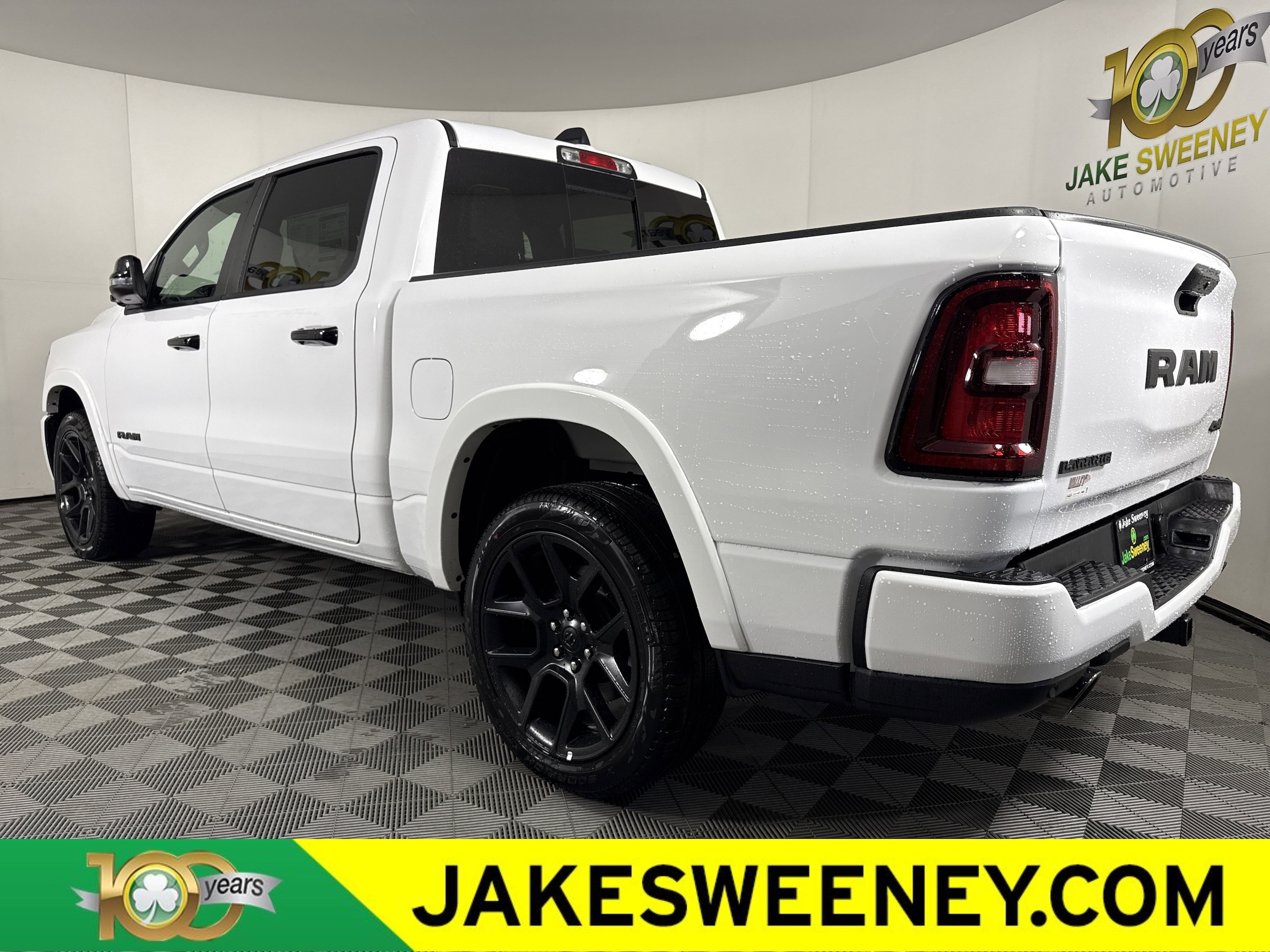 2026 RAM 1500 Laramie - Photo 6