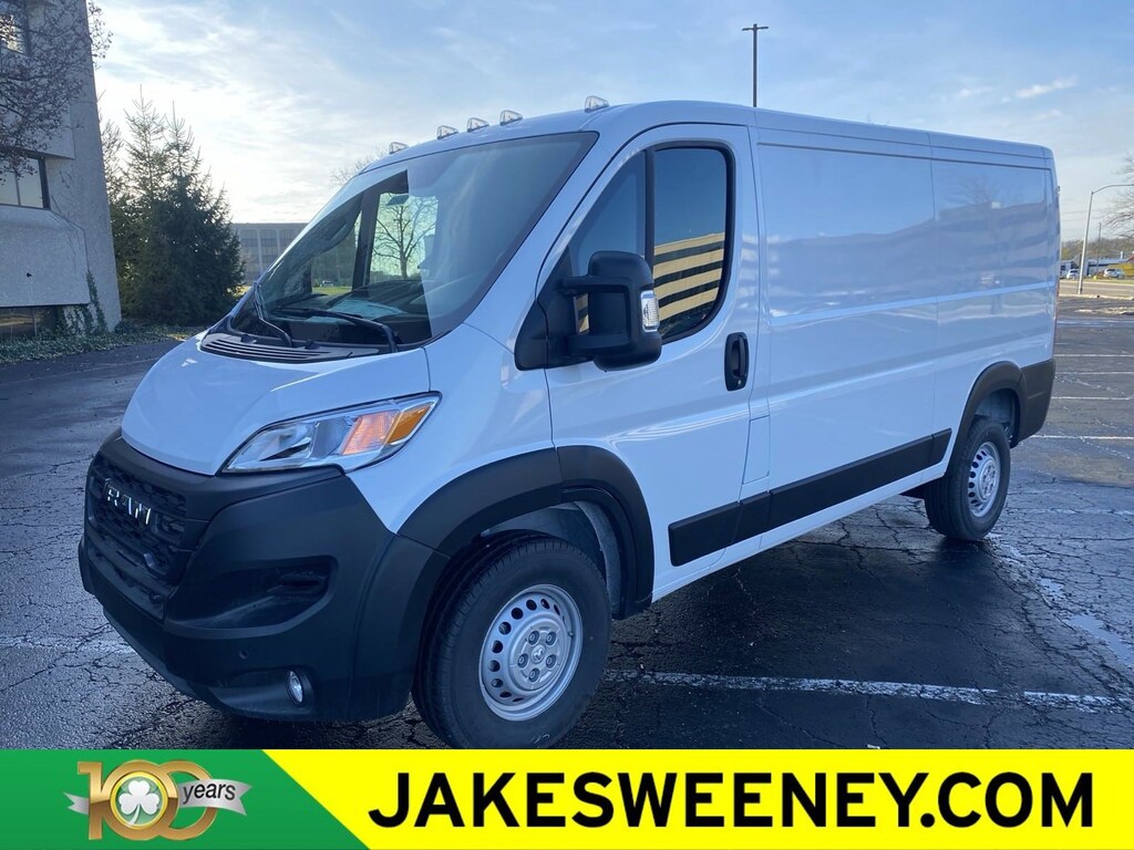 New 2025 Ram ProMaster PROMASTER 1500 TRADESMAN CARGO VAN LOW ROOF 136' W Cargo Van