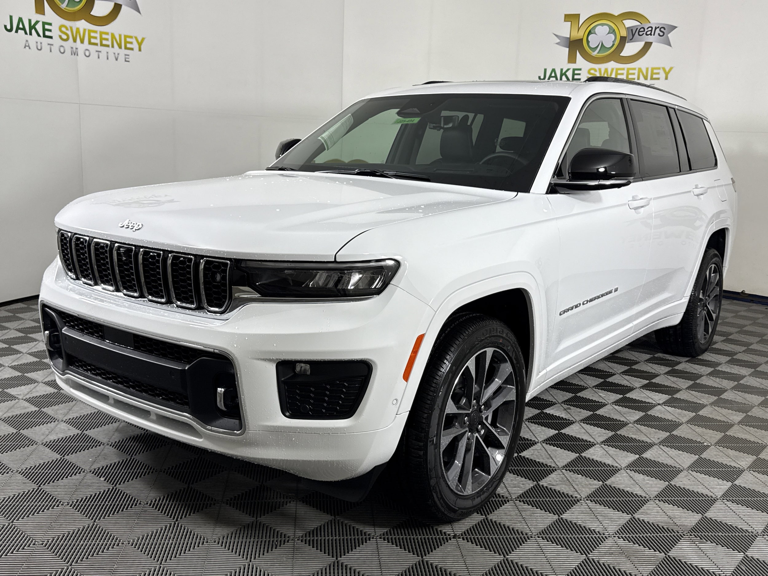 2025 Jeep Grand Cherokee L Overland - Photo 4