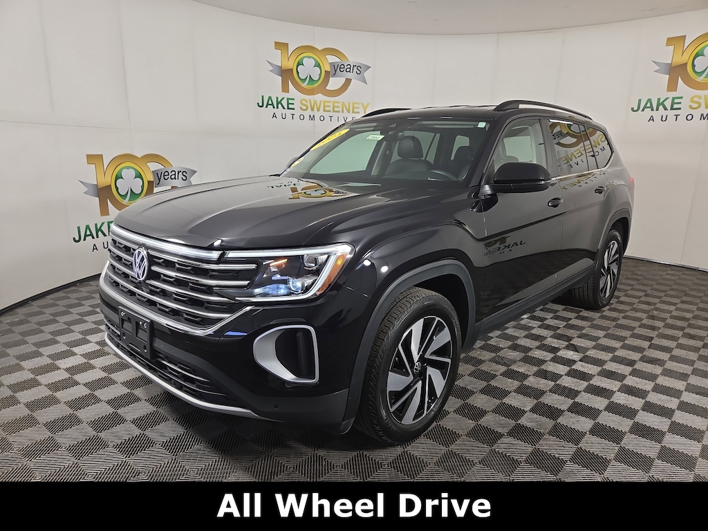 Used 2025 Volkswagen Atlas 2.0T SE with Technology SUV